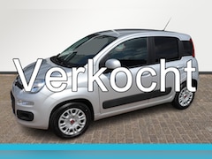 Fiat Panda - 0.9 TwinAir Lounge Automaat. Trekhaak, lage km stand