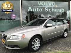 Volvo V70 - 2.0i Family Line | Rijklaar | Geïntegreerde zitverhogers Vaste trekhaak Lichtmetaal