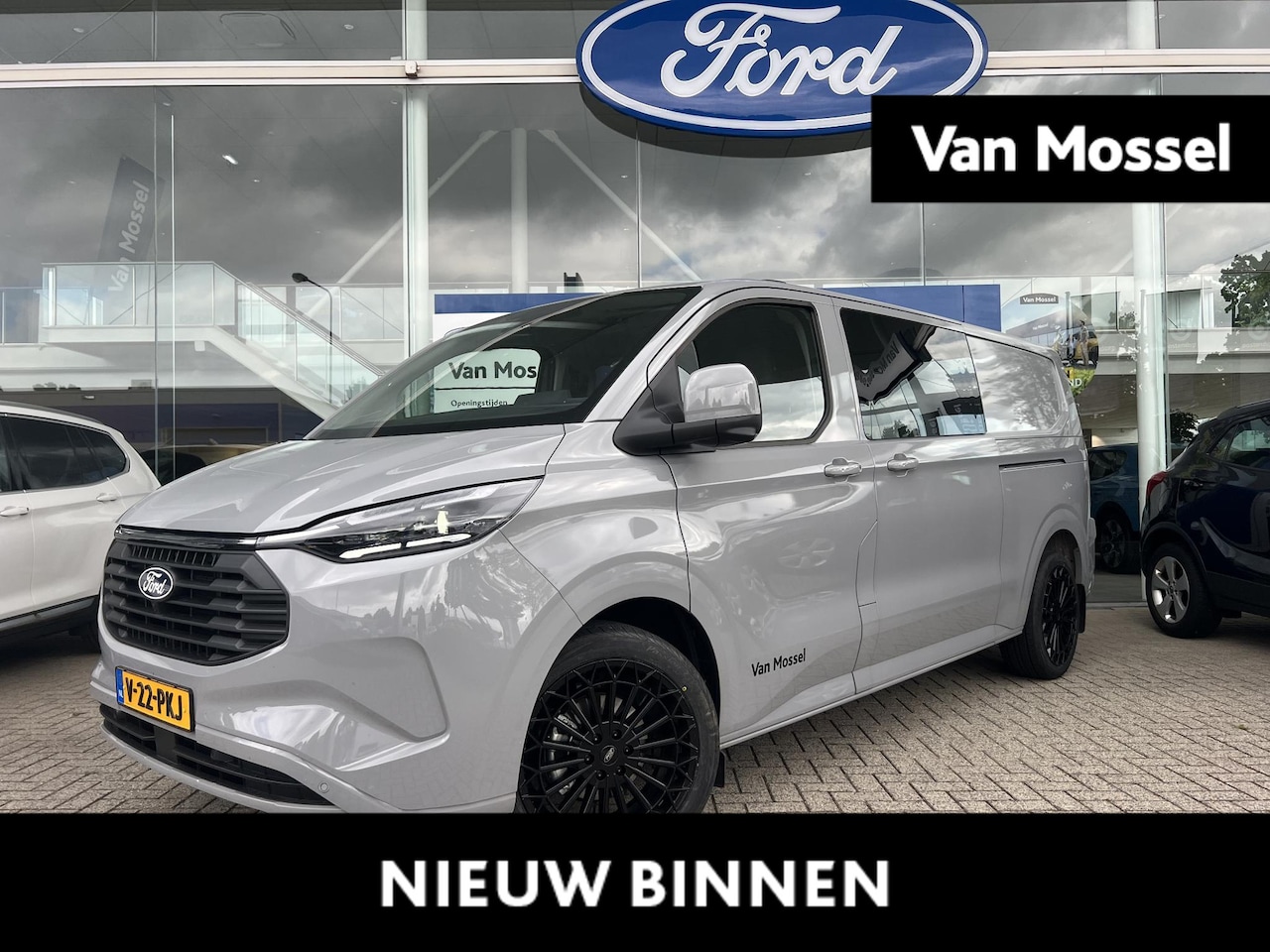 Ford Transit Custom - 320 2.5 PHEV L2H1 Limited DC | Adaptieve Cruise | 20-inch | BLIS | Adaptieve Koplampen | D - AutoWereld.nl