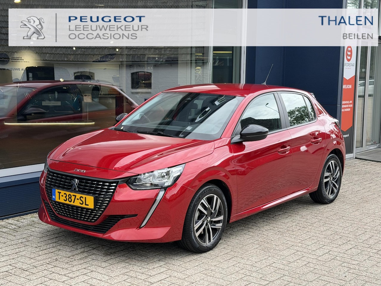 Peugeot 208 - 1.2 Turbo 100PK Active Pack | 6-Bak | Navigatie via Telefoon | Stoelverwarming | Lichtmeta - AutoWereld.nl