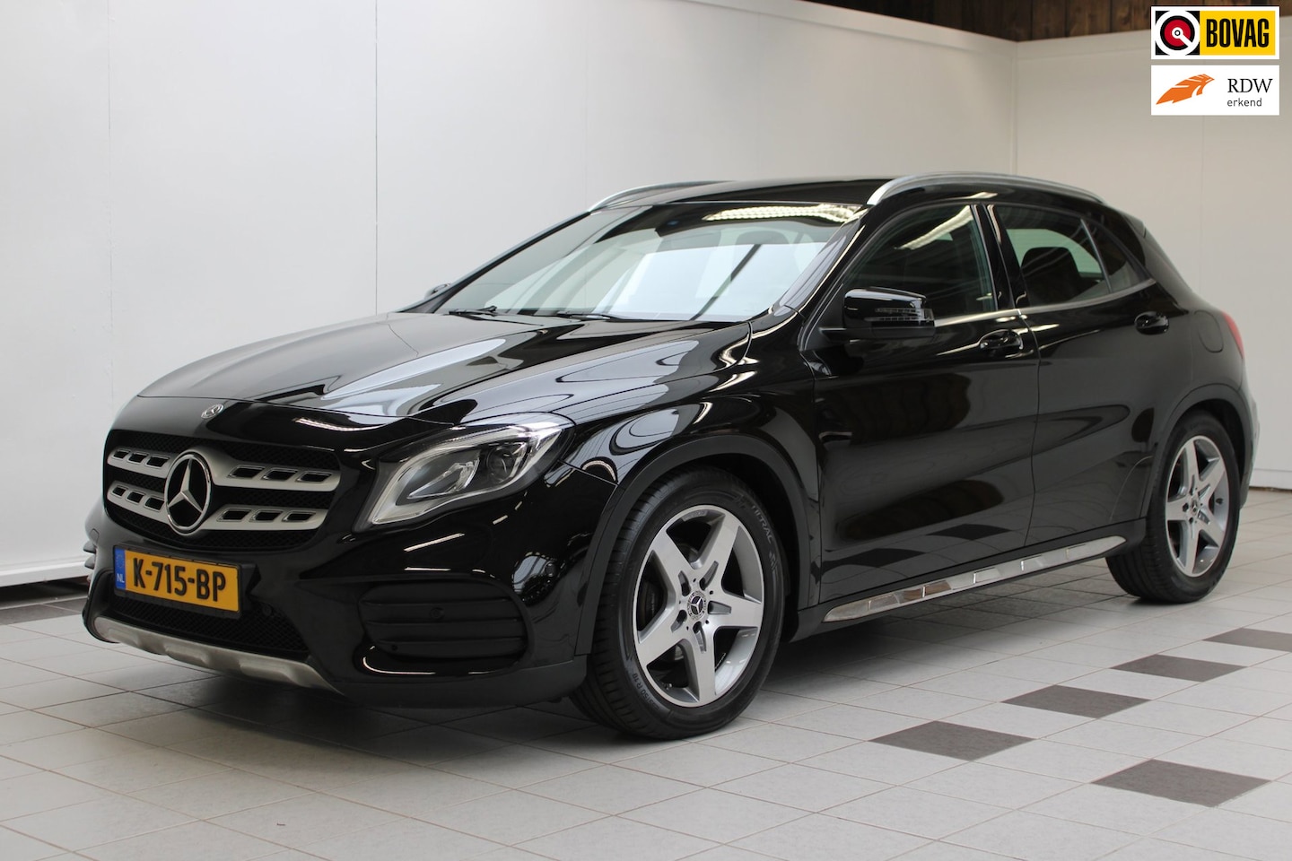 Mercedes-Benz GLA-Klasse - 180|AMG Line|Automaat|PDC|Stoelverwarming - AutoWereld.nl