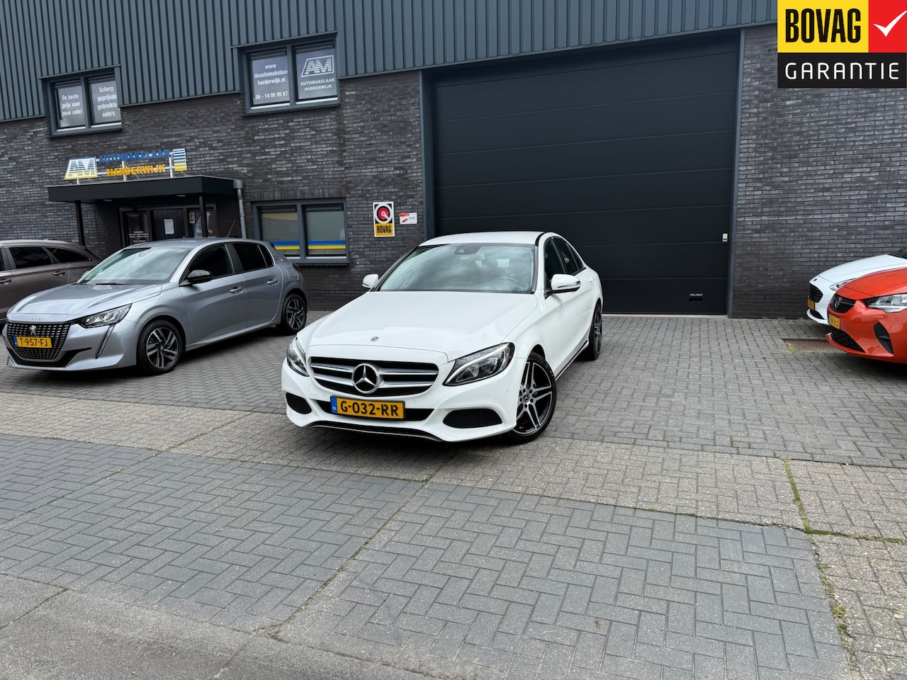 Mercedes-Benz C-klasse - 200 Premium Plus | 1E EIGENAAR | 12MND GARANTIE | LED | CRUISE | SFEER | STOELVERWM. | NAV - AutoWereld.nl
