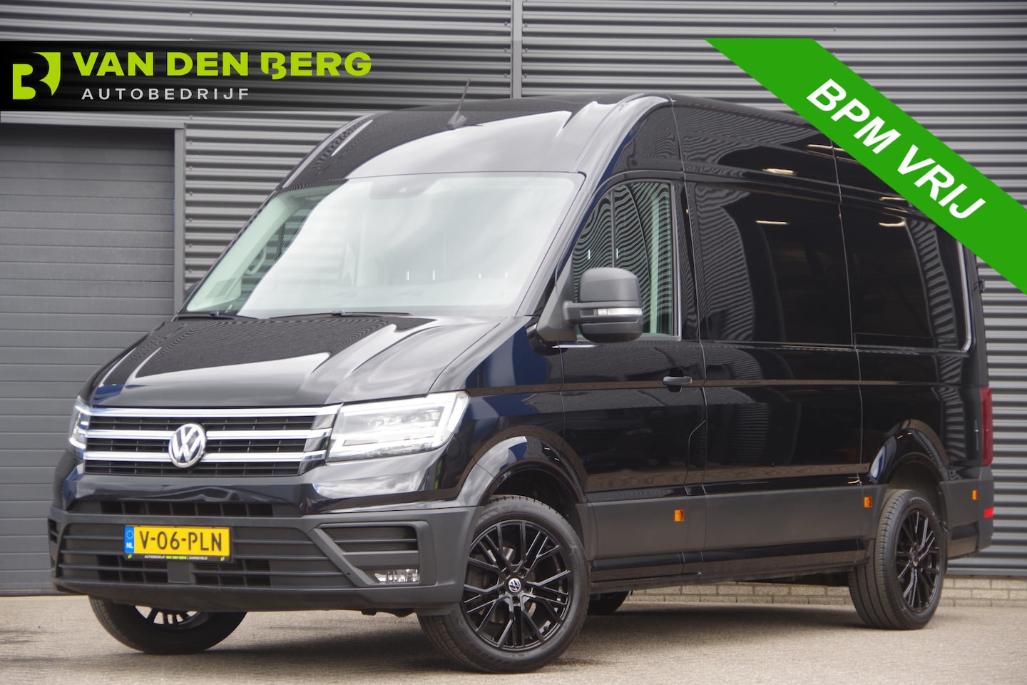 Volkswagen Crafter - 35 2.0 TDI L3H3(L2H2) 3-ZITS, 177PK AUT. LED, TREKHAAK, GEV. ERGO ACTIVE STOEL, CAMERA, AI - AutoWereld.nl