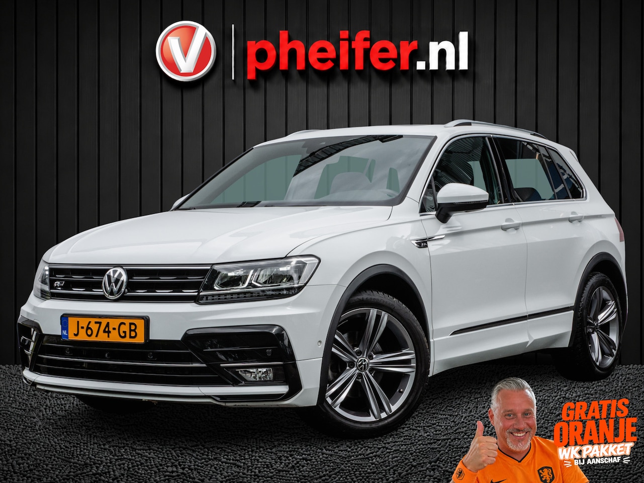 Volkswagen Tiguan - 1.5 TSI Aut. Highline Business R Trekhaak/ Panoramadak/ Virtual dash/ 360 camera/ Stoelver - AutoWereld.nl