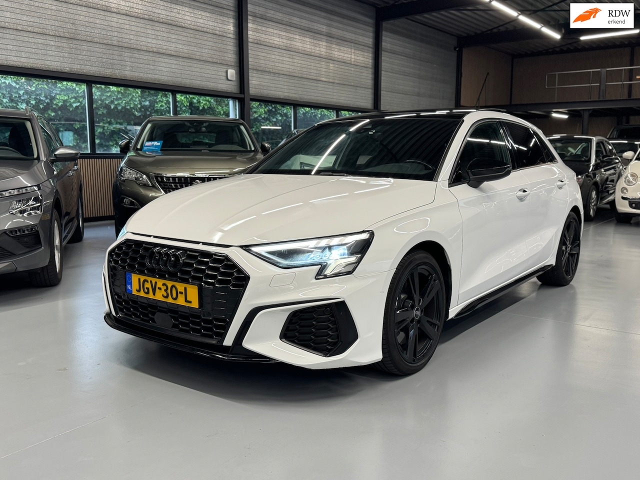 Audi A3 Sportback - 2.0 TFSI S3 Quattro Pano/Led/Camera - AutoWereld.nl