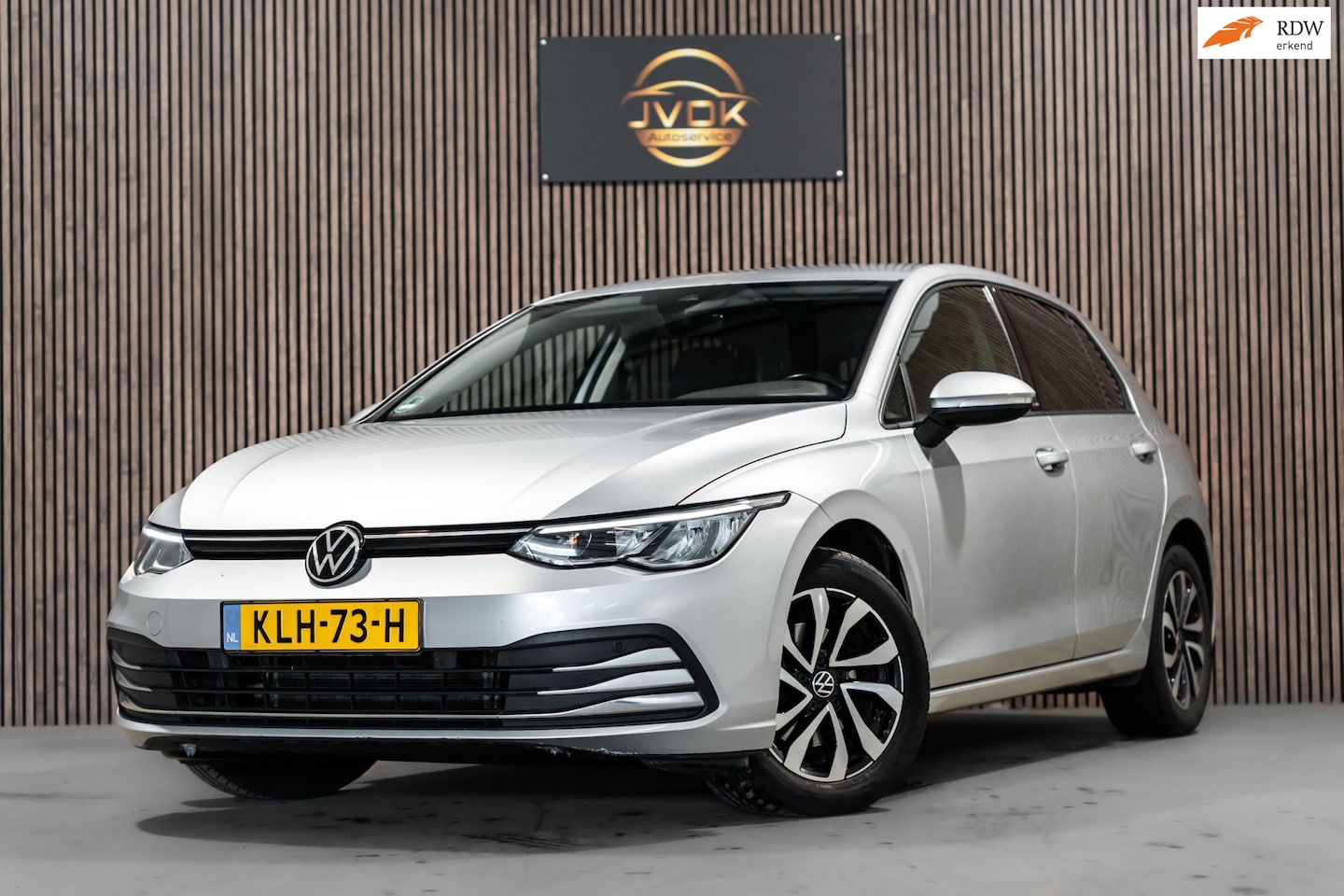Volkswagen Golf - 1.0 eTSI Life DSG LED CAMERA PDC - AutoWereld.nl