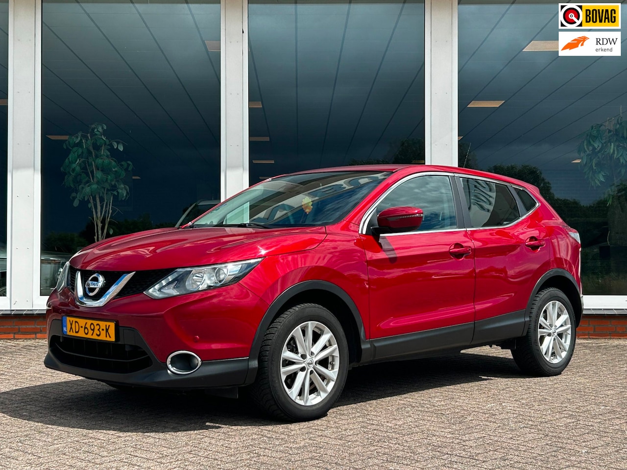 Nissan Qashqai - 1.2 Connect Edition - Navi - Clima - Camera - PDC - LM - AutoWereld.nl