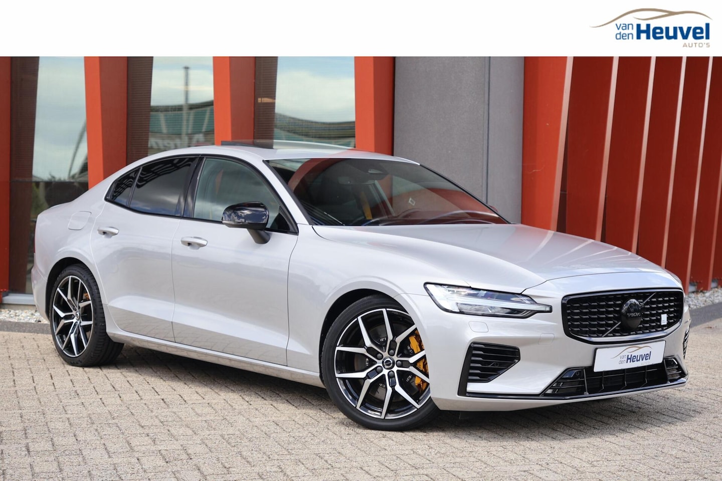Volvo S60 - T8 AWD Polestar Engineered | Longe Range | Stoelverwarming | Panoramadak | HUD | Pilot Ass - AutoWereld.nl
