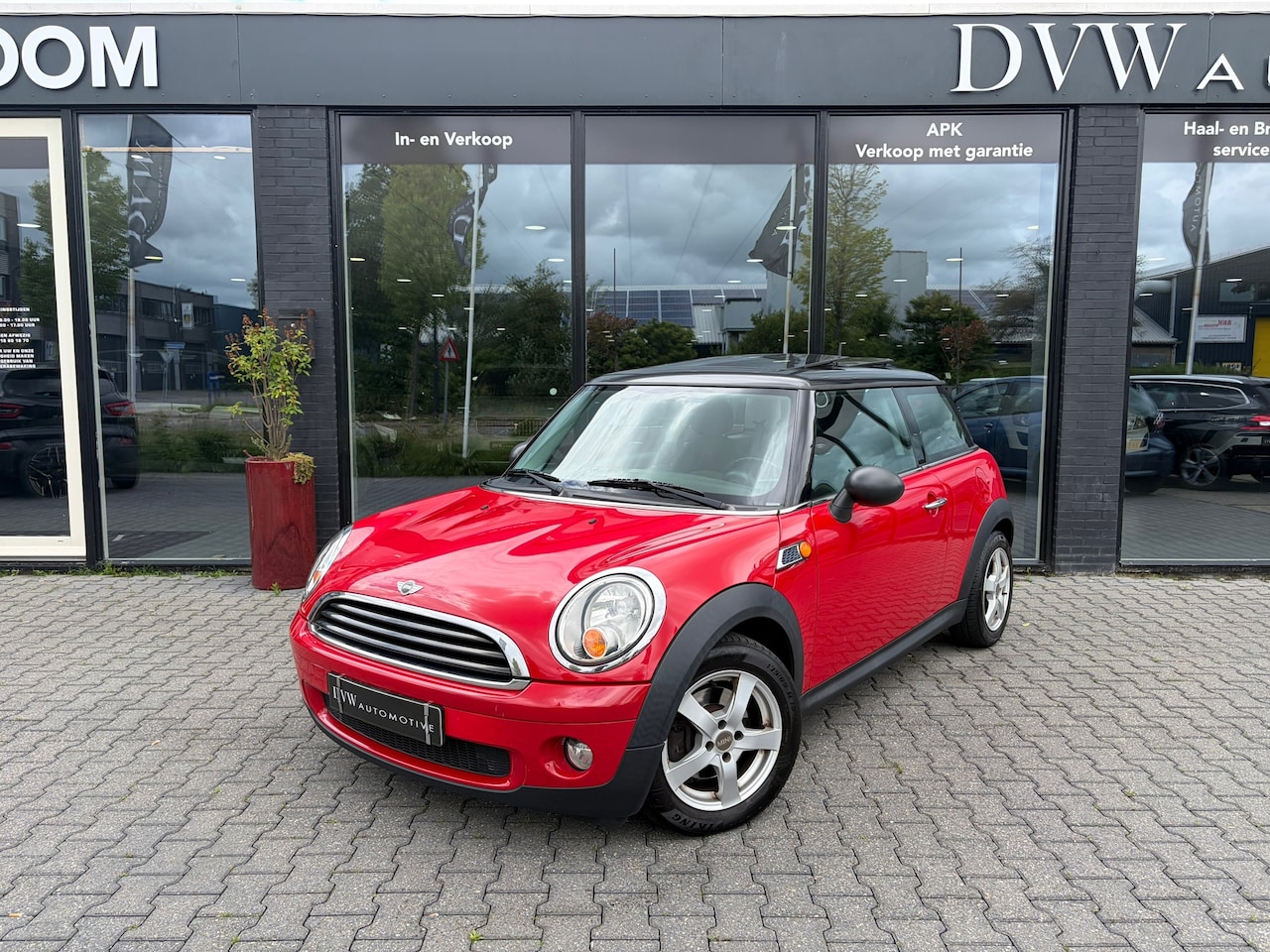 MINI One - 1.4 Anniversary MK II, 1ste eigenaar, Panorama dak - AutoWereld.nl