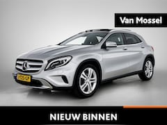 Mercedes-Benz GLA-Klasse - 200 Prestige | Automaat | Achteruitrijcamera | Parkeersensoren | Panoramadak | Trekhaak |