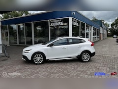 Volvo V40 Cross Country - 2.0 T3 Nordic+