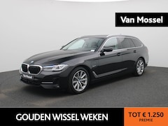 BMW 5-serie Touring - 520e | Automaat | Lederen Bekleding | Navigatie | Stoelverwarming | Sfeerverlichting |