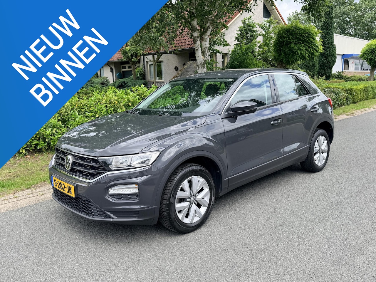 Volkswagen T-Roc - 1.0 TSI 116PK Navigatie•Airco - AutoWereld.nl