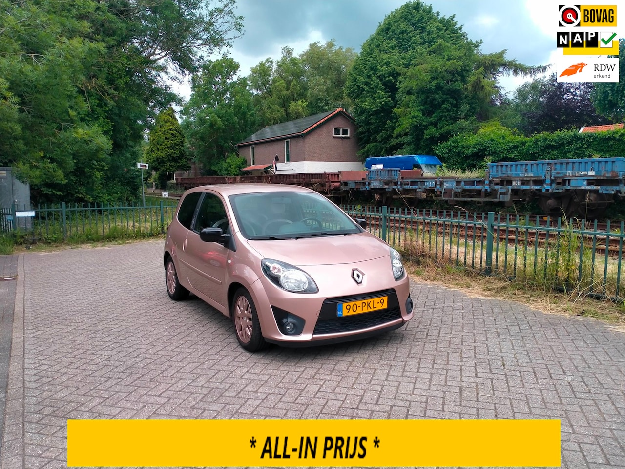 Renault Twingo - 1.2-16V Miss Sixty Airco Cruise dubbele achterstoel ALLINPRIJS - AutoWereld.nl