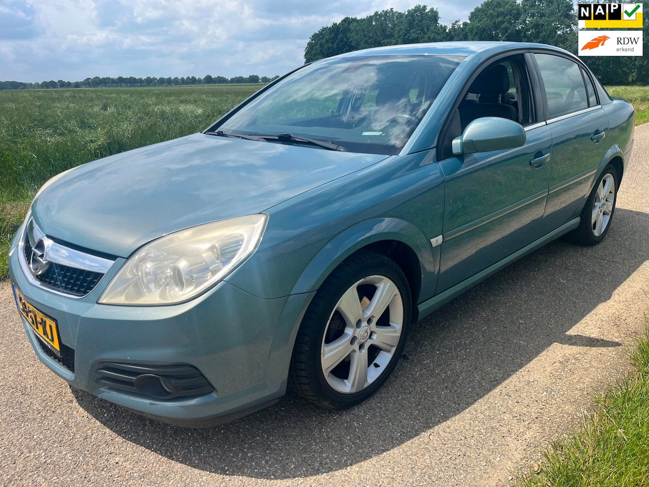 Opel Vectra - 2.2-16V Executive 2.2-16V Executive - AutoWereld.nl