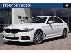 BMW 5-serie - 520i Executive M Sport Automaat / Sportstoelen / Achteruitrijcamera / Head-Up / M Sportond