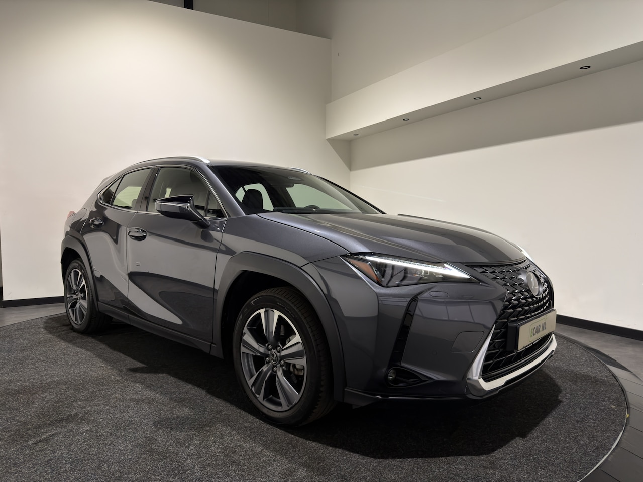 Lexus UX - 300e Luxury 54 kWh | Leder interieur | Stoelen verwarmd & gekoeld | Keyless | Soh (batteri - AutoWereld.nl