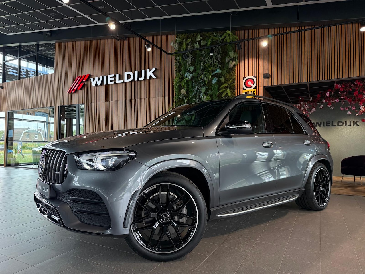 Mercedes-Benz GLE-Klasse - 350 e 4MATIC Premium Plus panorama ektrische trekhaak - AutoWereld.nl