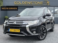 Mitsubishi Outlander - 2.0 PHEV Executive Edition Trekhaak, Navi, Camera, Keyless, Alcantara-Halfleder, Stoelverw