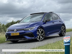 Volkswagen Golf - 8 2.0 TSI 320pk 4Motion Performance / Full Option / Pano / Akrapovic / Head-up / Memory /
