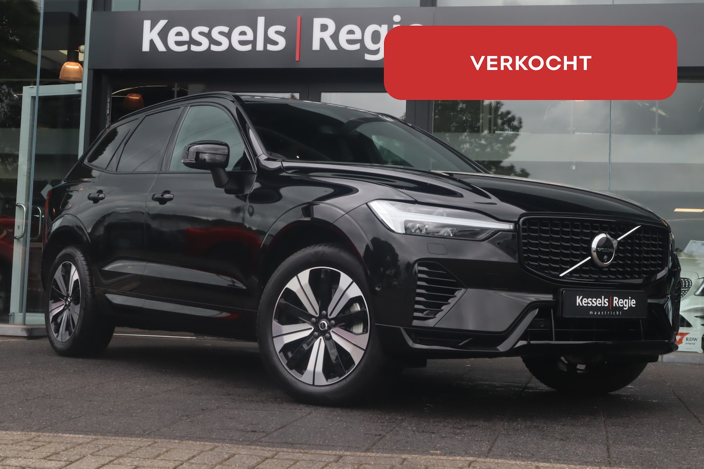 Volvo XC60 - 2.0 T6 Plug-in hybrid AWD Plus Dark | Pano | H&K | 360 | Memory | ACC | Bliss | Leer | Stu - AutoWereld.nl