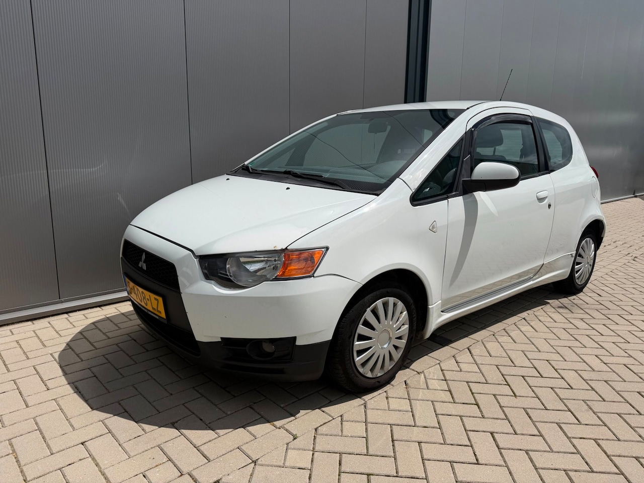 Mitsubishi Colt - 1.1 Edition One 1.1 Edition One - AutoWereld.nl
