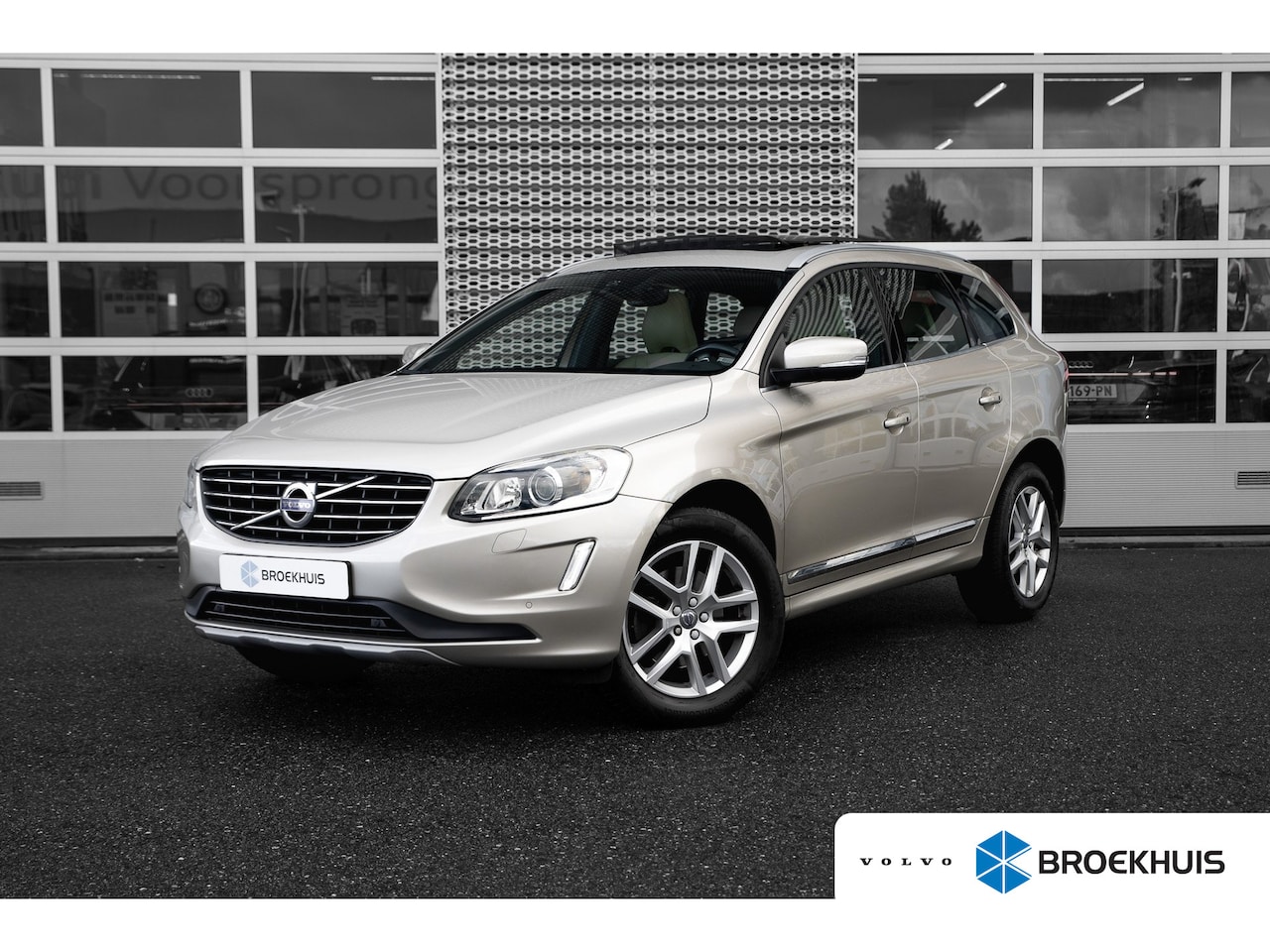 Volvo XC60 - 2.0 T5 245pk FWD Polar+ | Pano | Memory | Stoel & stuurverwarming | Harman / Kardon | Came - AutoWereld.nl
