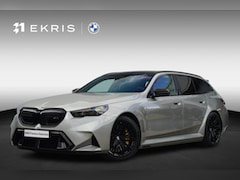 BMW M5 - Touring | M Carbon-keramische remmen | M Driver's Pack | Hemelbekleding Alcantara | Panora
