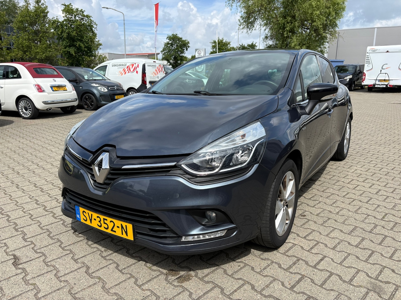 Renault Clio - 0.9 TCe Limited 0.9 TCe Limited (BOVAG/RIJKLAARPRIJS) - AutoWereld.nl