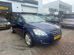 Kia Cee'd - 1.6 X-ecutive clima