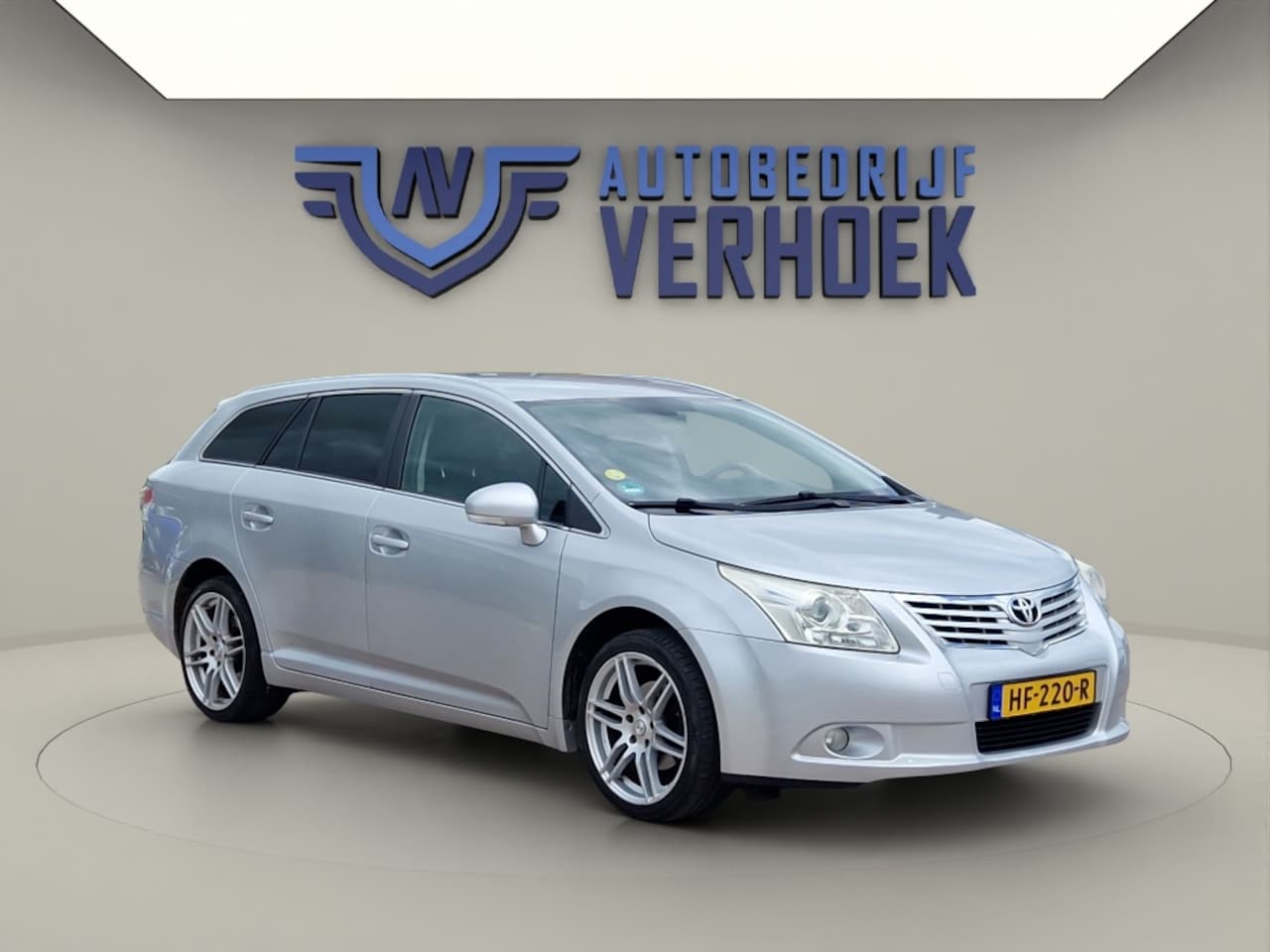 Toyota Avensis Wagon - 2.0 VVTi Dynamic Trekhaak - Stoelverwarming - AutoWereld.nl