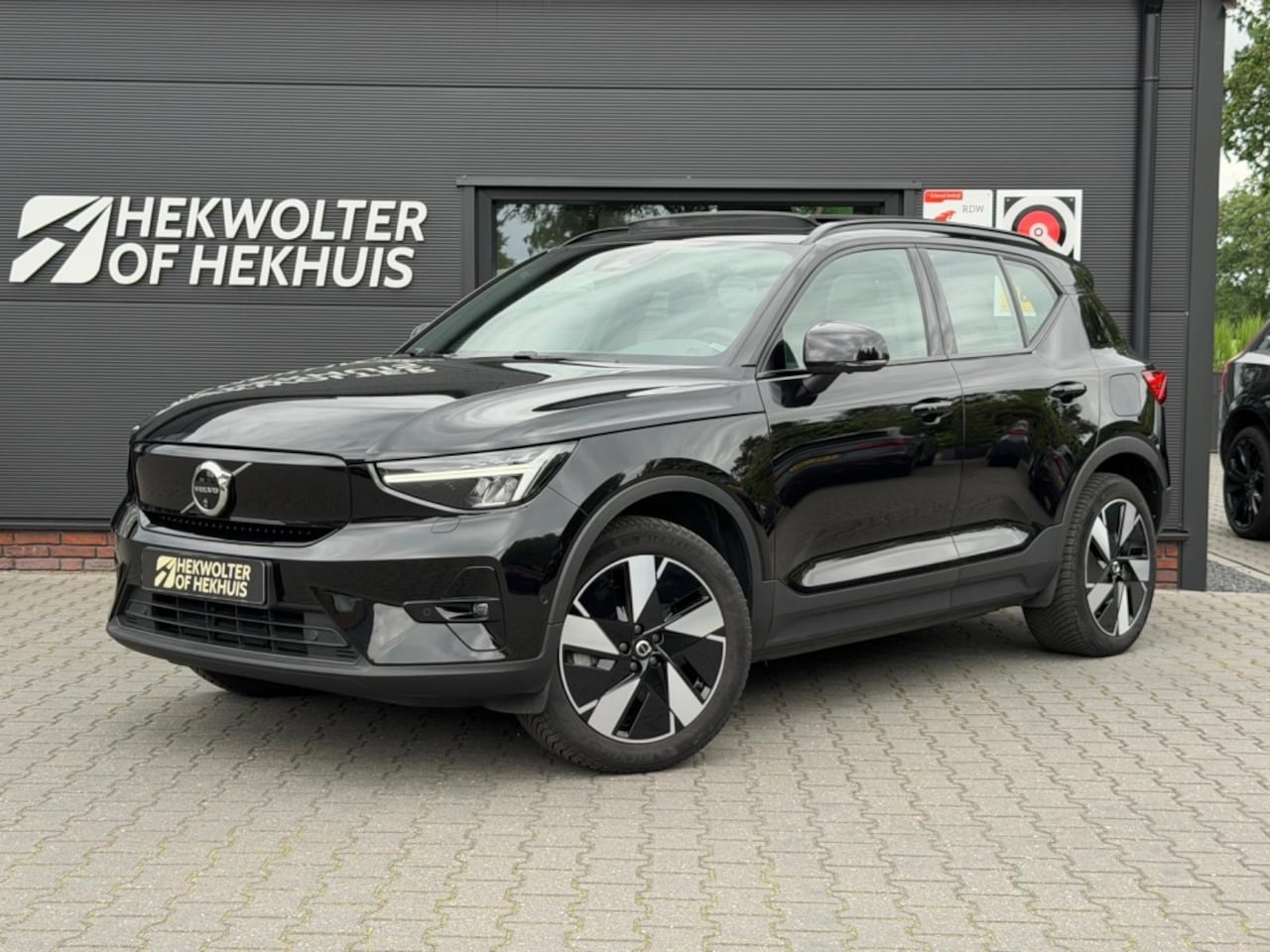 Volvo XC40 - Single Motor Extended Range Ultimate 82 kWh | Panodak | Leder | - AutoWereld.nl