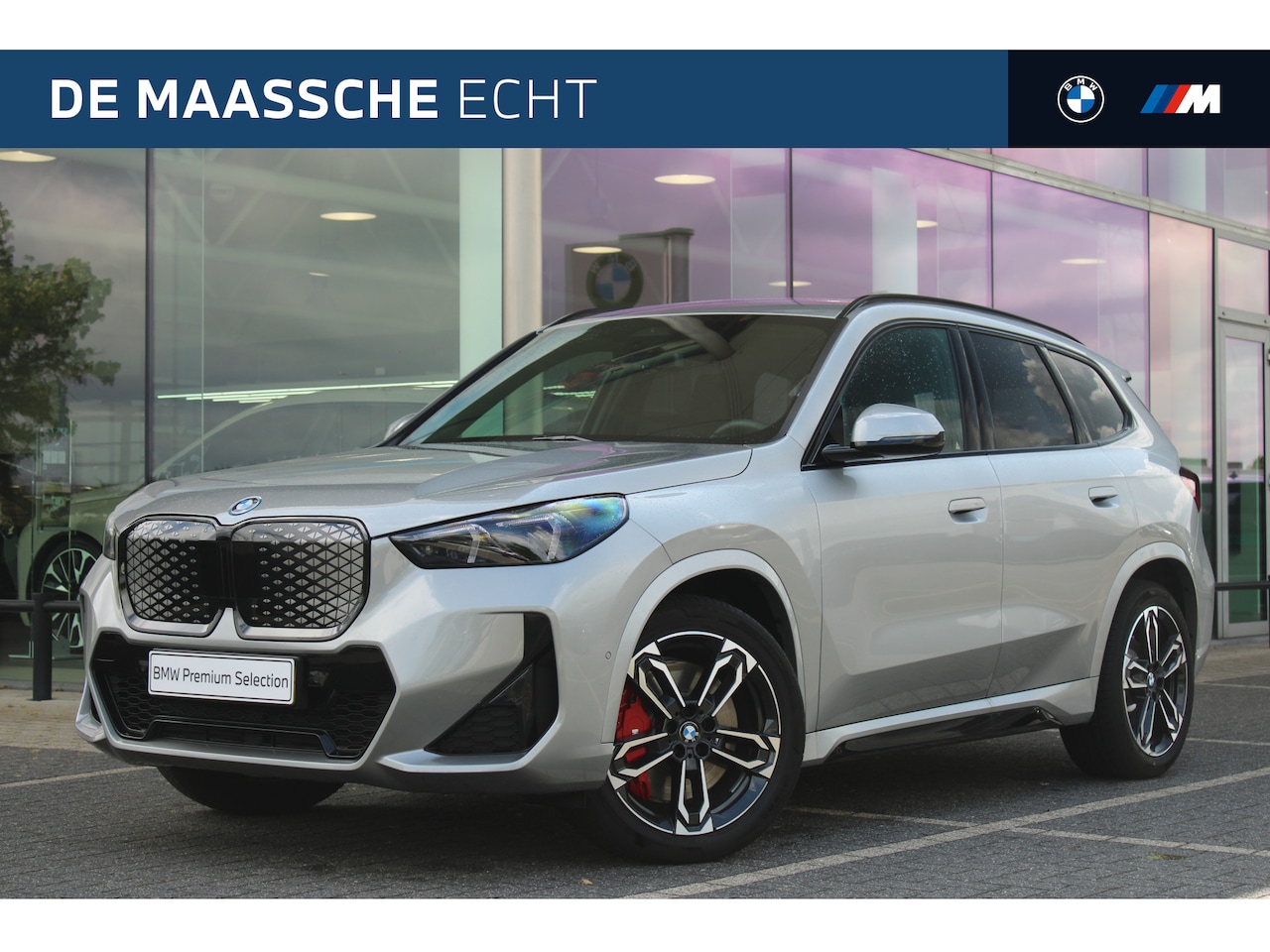 BMW iX1 - eDrive20 M Sport / Trekhaak / Sportstoelen / Achteruitrijcamera / M Adaptief onderstel / C - AutoWereld.nl