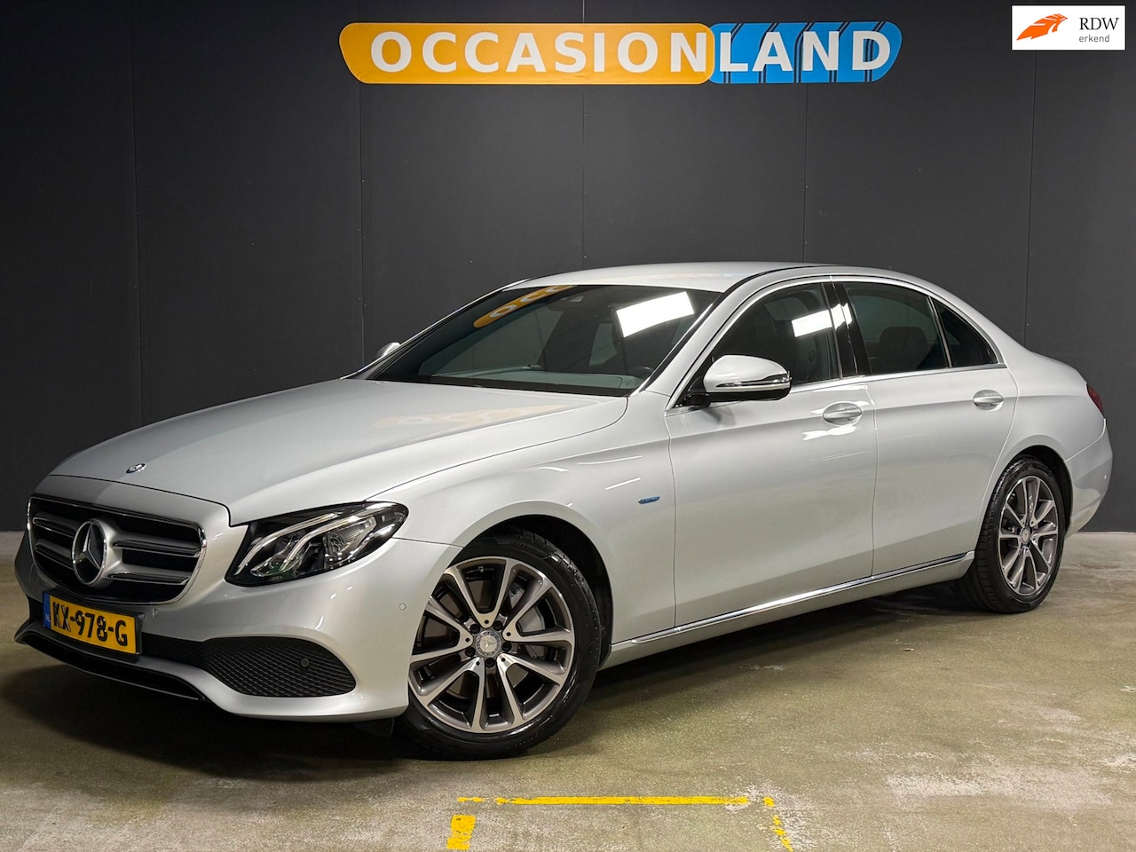 Mercedes-Benz E-klasse - 350 e Lease Edition|NL-AUTO|LED|STOELV|CRUISE|CAMERA|SFEER|NAVI|BLUETOOTH|CARPLAY|TREKHAAK - AutoWereld.nl
