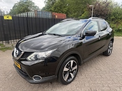 Nissan Qashqai - 1.2 Autom/Tiptr N-Connecta Pano/Clima/Cruise/Navi/Camera