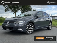 Volkswagen Golf - 1.5 TSI Life | Navigatie | HUD | Apple CarPlay/Android Auto | Stoelverwarming | Virtual Co