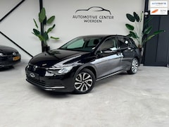 Volkswagen Golf - 2.0 TDI Business AUT LED SFEERVERLICHTING CAMERA