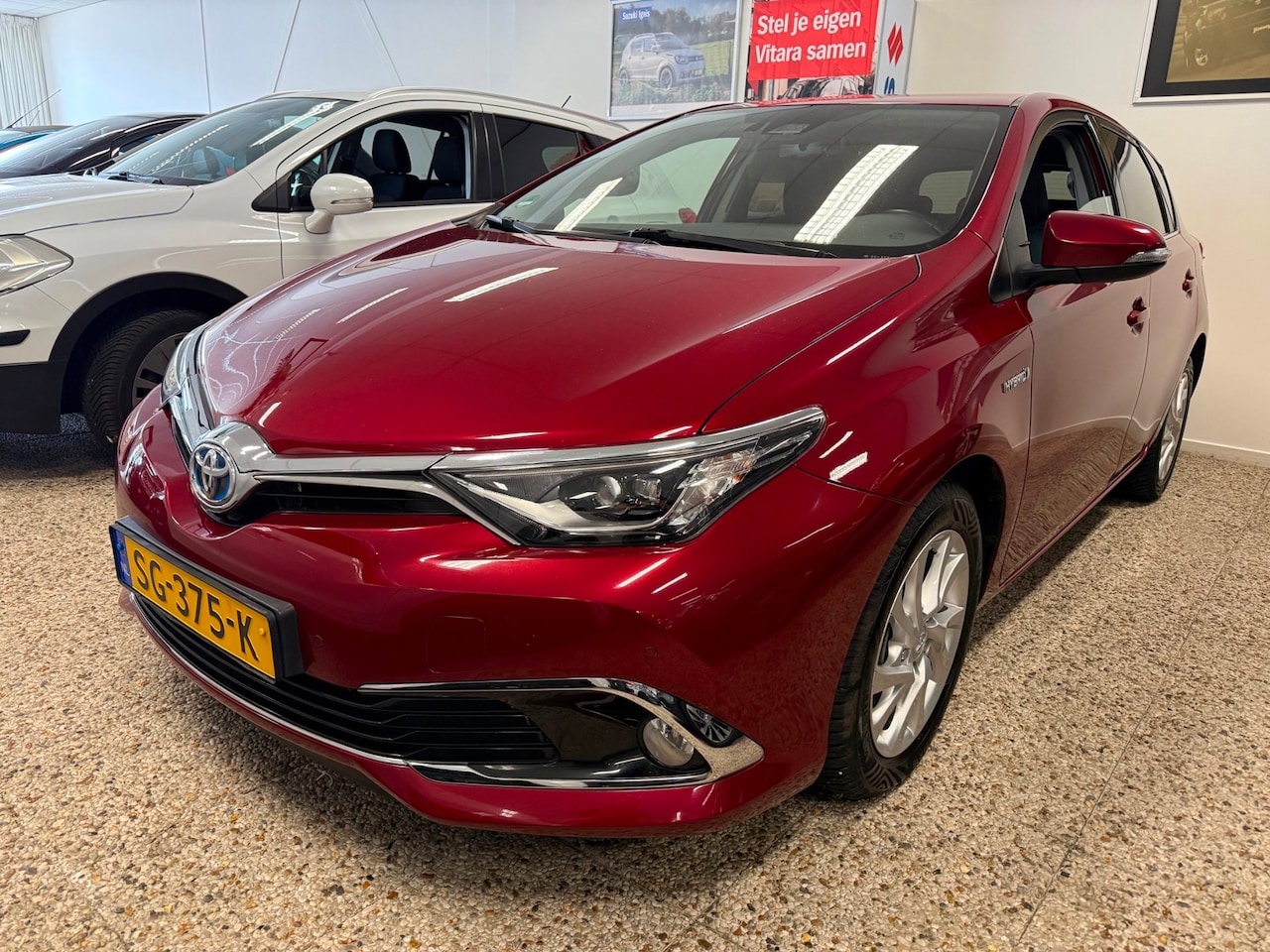 Toyota Auris - 1.8 Hybrid Executive |Automaat| All Season - AutoWereld.nl