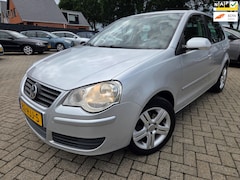 Volkswagen Polo - 1.6-16V Comfortline 5Drs 2009. Airco/Cruise/Lichtmetaal etc.. APK 06-2027