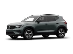 Volvo XC40 - 2.0 B4 Plus Dark | Achterbank verwarmd | All-seasonbanden | Charcoal hemelbekleding