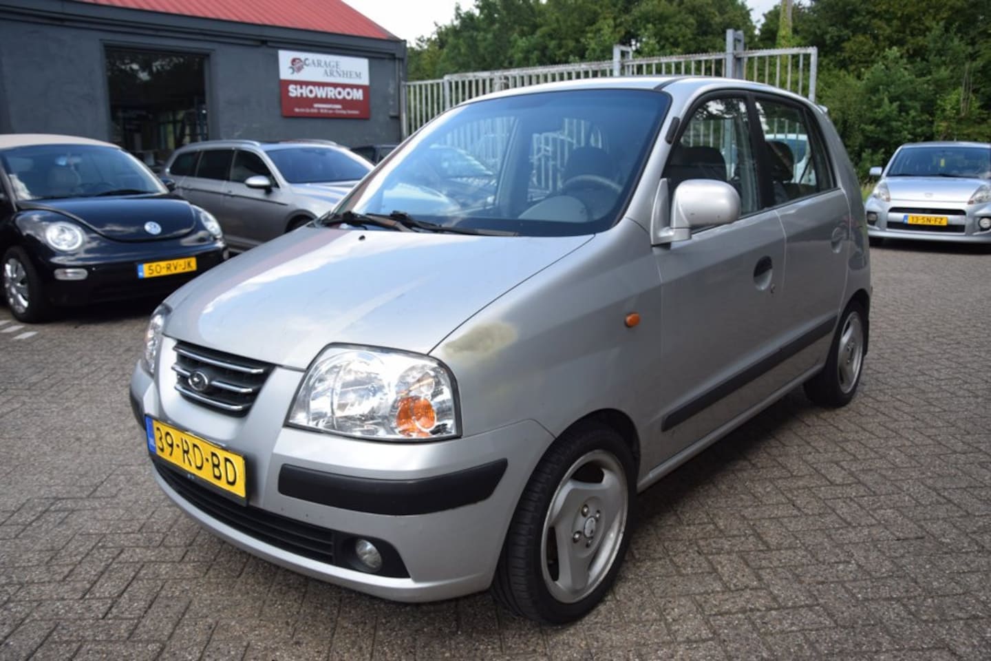 Hyundai Atos - 1.1i Dynamic Cool rondom gebruikerssporen,centrale deurvergrendeling werkt niet goed - AutoWereld.nl
