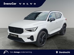 Volvo XC40 - B3 Plus Black Edition | 360 Camera | Stoelverwarming | Keyless Entry | Pilot Assist |
