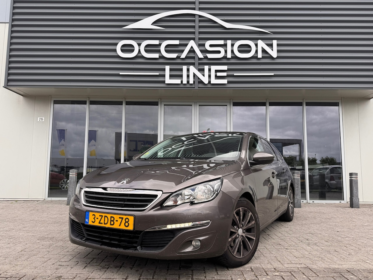 Peugeot 308 SW - 1.6 BlueHDI Blue Lease Limited | Trekhaak | Navi | Cruise - AutoWereld.nl