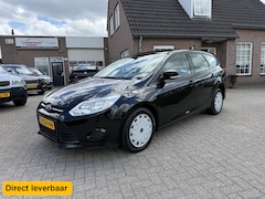 Ford Focus Wagon - 1.6 TDCI Navigatie Airco Cruisecontr. APK 2027