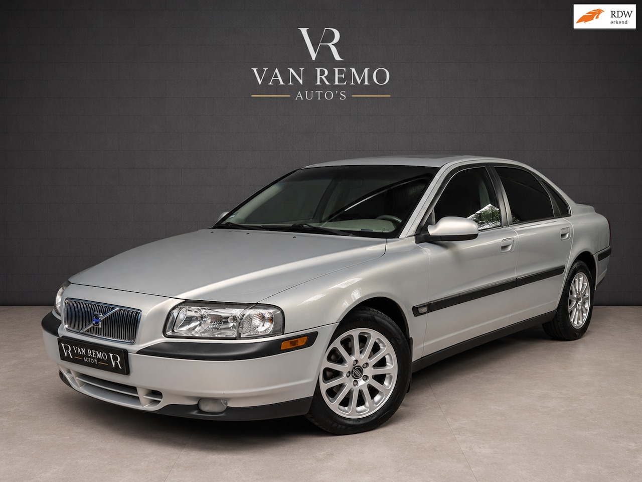 Volvo S80 - 2.4 Comfort Automaat|Airco|Cruise|Leder|Nap! - AutoWereld.nl