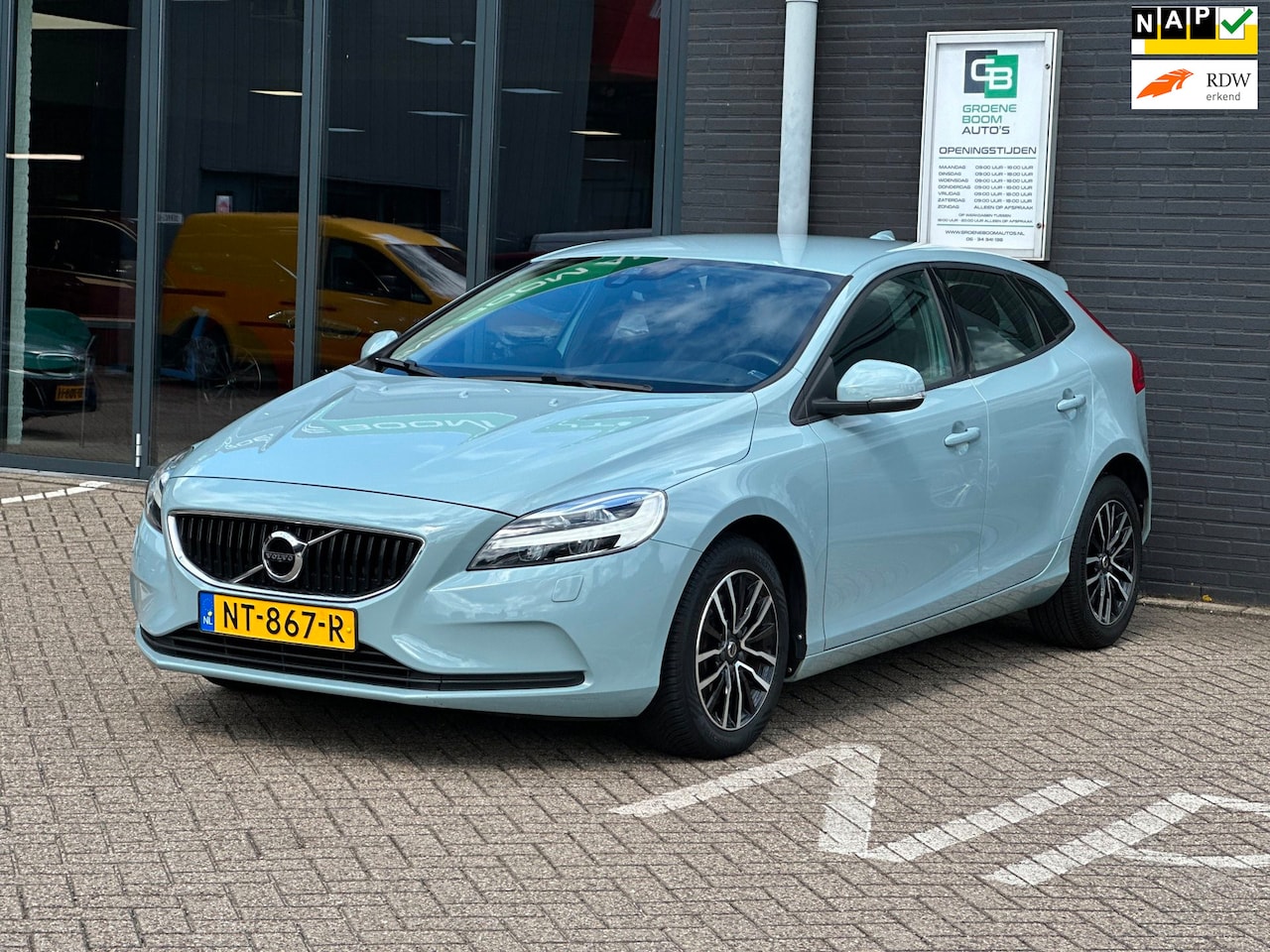 Volvo V40 - 1.5 T2 Nordic+/2E EIG /NAVI/AUTOMAAT/NL-AUTO NAP!! - AutoWereld.nl