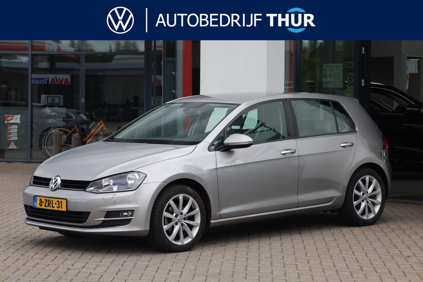 Volkswagen Golf - 1.2 TSI Highline NL auto 1e eigenaar nieuw door ons geleverd en onderhouden camera navigat - AutoWereld.nl