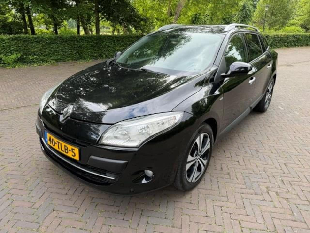 Renault Mégane - 1.5 dCi Bose Pano/Hleer/Trekhaak/Nieuwe Koppeling/Apk - AutoWereld.nl