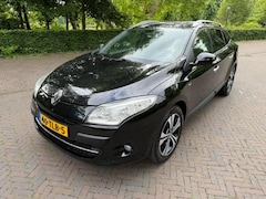 Renault Mégane - 1.5 dCi Bose Pano/Hleer/Trekhaak/Nieuwe Koppeling/Apk