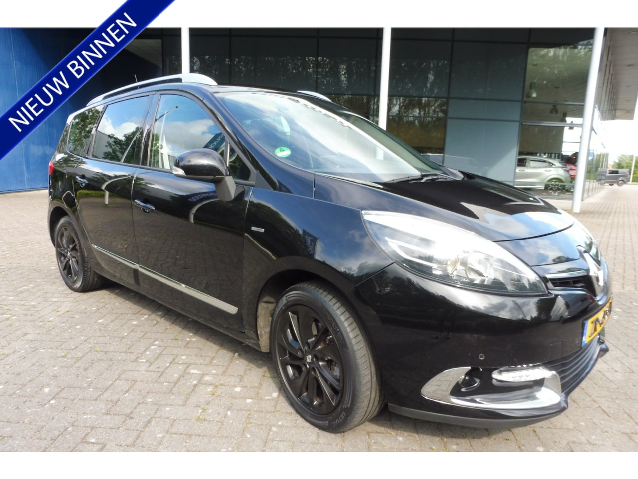 Renault Grand Scénic - 1.2 TCe Bose Trekhaak dealeronderhouden netjes - AutoWereld.nl